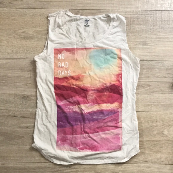 Old Navy Tops - Old Navy Ombré Graphic Tee